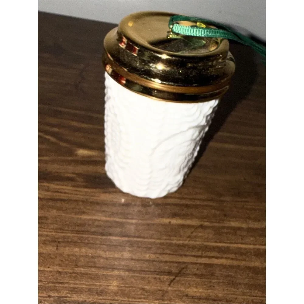 Starbucks White Cable Sweater Cup Ornament 2016 - Siren - Picture 2 of 4